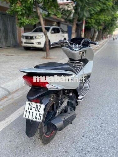 Honda PCX chính chủ đời cao zin đẹp như mới