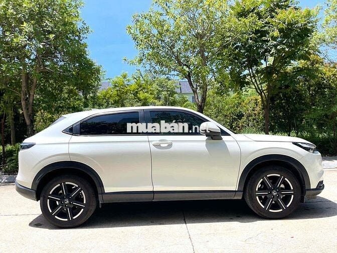 Honda HRV L 1.5 AT sản xuất 2025 siêu lướt
