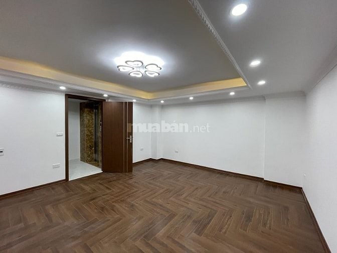 Chính chủ cần bán nhà ngõ 97 Thái Thịnh 35mx6 tầng, thang máy, vào ở l