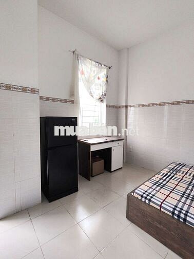 CHÍNH CHỦ CHO THUÊ STUDIO BANCOL CỰC THOÁNG, CÓ THANG MÁY