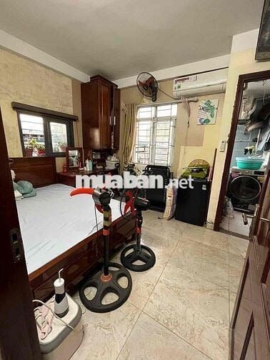 Cho thuê căn hộ ccmn ở Phùng khoang 2 ngủ, đầy đủ tiện nghi