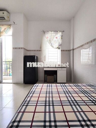CHÍNH CHỦ CHO THUÊ STUDIO BANCOL CỰC THOÁNG, CÓ THANG MÁY