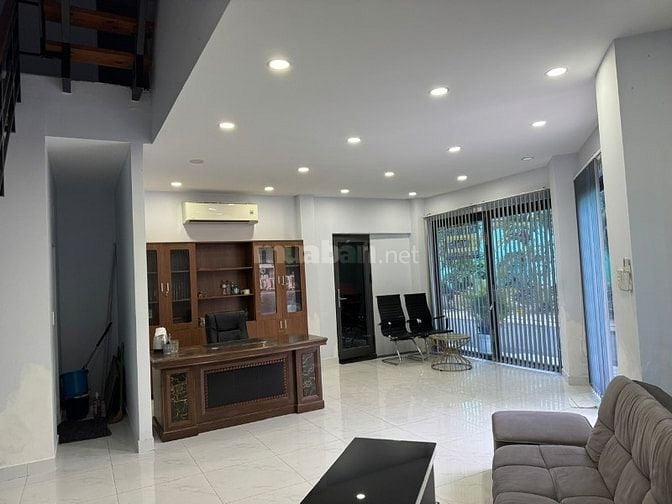 Cho thuê nhà căn góc , khu dân cư Phú Mỹ Quận 7