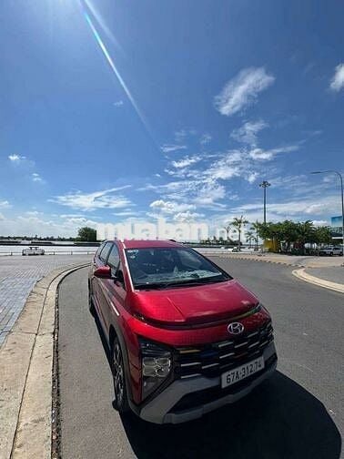 Hyundai Stargazer 7 chỗ Đỏ 50.471 km