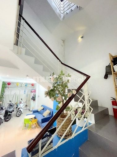 BÁN NHÀ HẺM 5 MÉT CÁCH MẠNG THÁNG 8 TÂN BÌNH