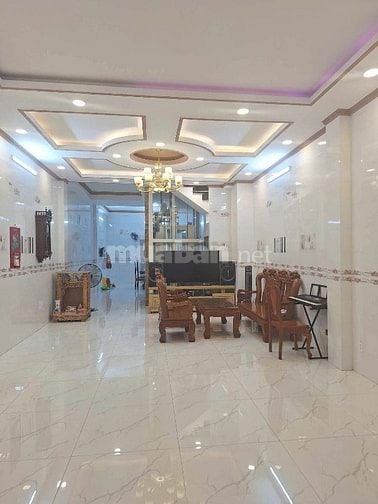 Nhà cho thuê 5x24 mặt tiền Phạm Thế Hiển Q8