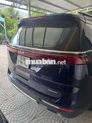 Kia Carnival Premium 8 chỗ Xanh 19000 km