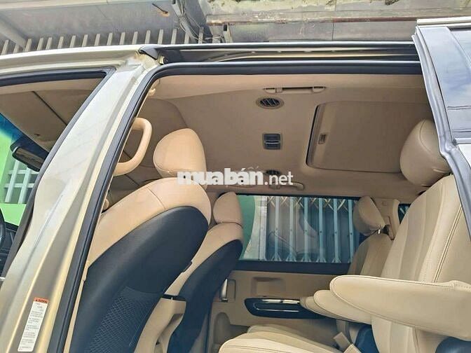 Kia Sedona 2019 Máy dầu Bản đủ cửa sổ trời