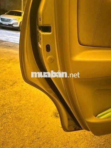 Toyota Innova V 2008 Tự động màu bạc