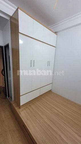 Cho thuê nhà nguyên căn 5 tầng ở ngõ Hòa Bình 7