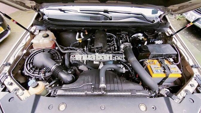 Ford Ranger 2017 1 cầu số tự động Vàng cát