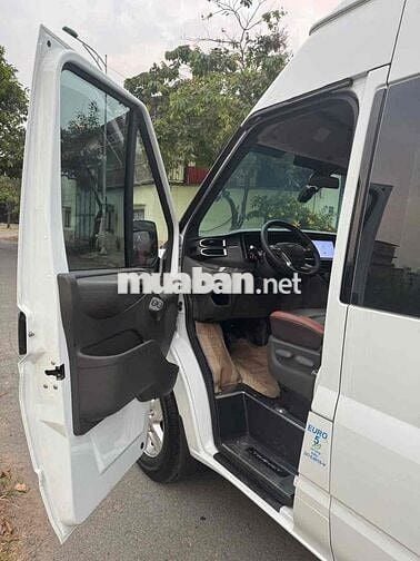 Ford Transit 2024 Trắng 32.000 km