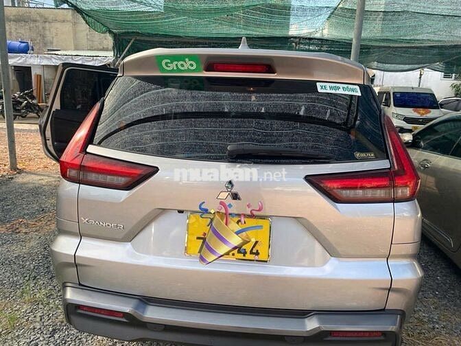 Mitsubishi Xpander Premium 2025 Bạc 10.000 km