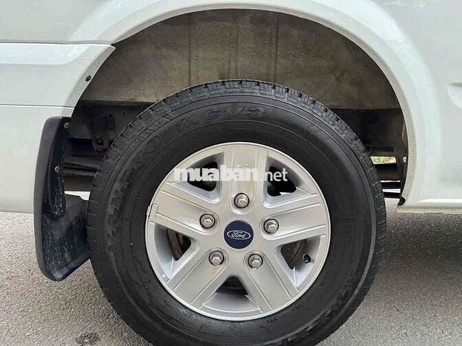 Ford Transit 2024 Trắng 32.000 km