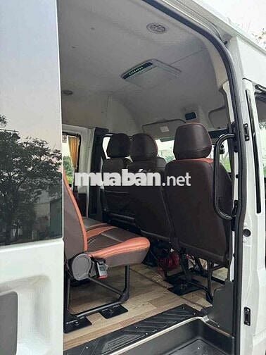 Ford Transit 2024 Trắng 32.000 km