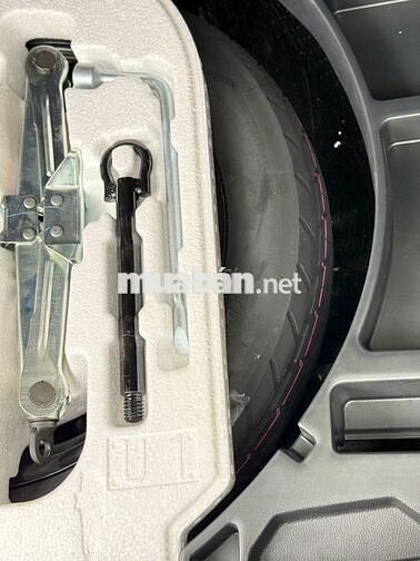 5 Chỗ, Thái - COROLLA CROSS 1.8V 2022 - CÓ BANK