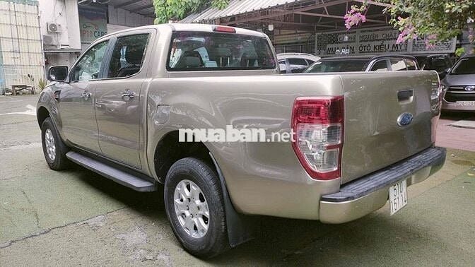 Ford Ranger 2017 1 cầu số tự động Vàng cát