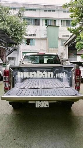 Ford Ranger 2017 1 cầu số tự động Vàng cát