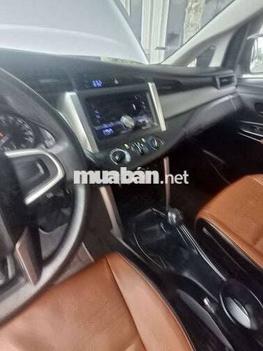 Toyota Innova 2017 Bạc