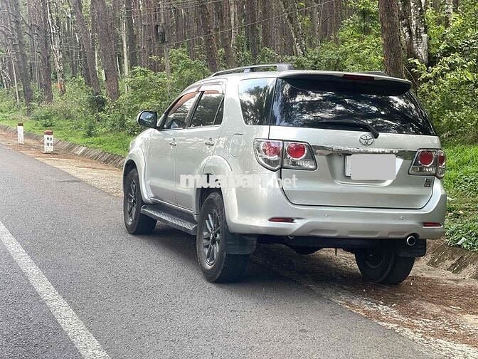 Toyota Fortuner 2014 Bạc 7 chỗ máy dầu