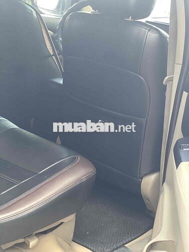 Toyota Fortuner 2014 Bạc 7 chỗ máy dầu