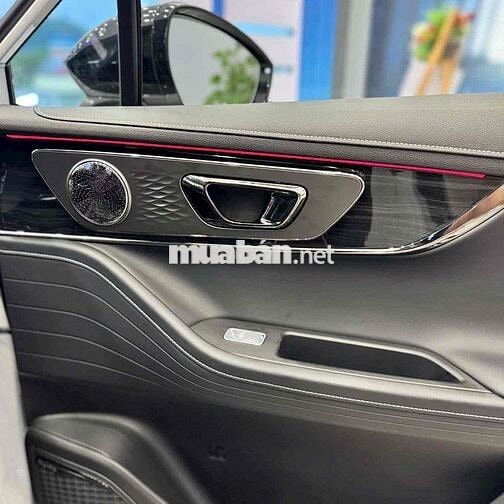 Omoda C5 Hybrid Trắng Xăng lai điện