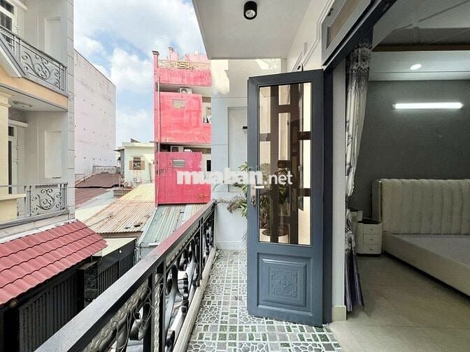 🔥 PHÒNG BAN CÔNG 30M2 SIÊU RỘNG RÃI NGAY QUANG TRUNG