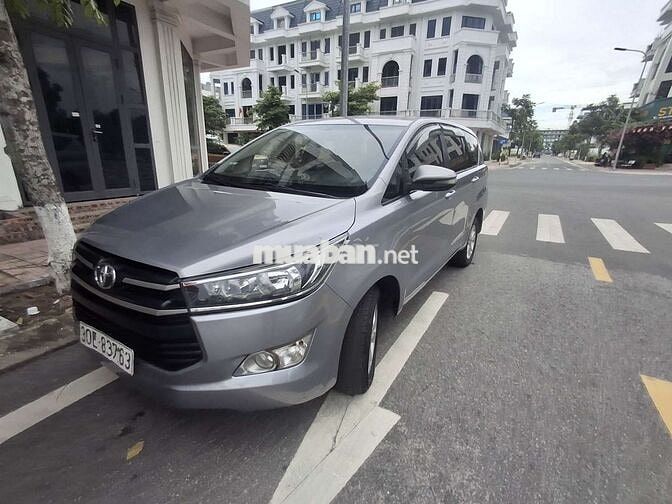 Toyota Innova 2017 Bạc