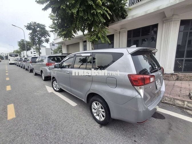 Toyota Innova 2017 Bạc