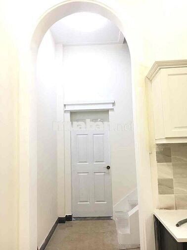 Chính chủ cần chuyển nhượng căn nhà khu Đông Bắc K1 (đối diện công viê
