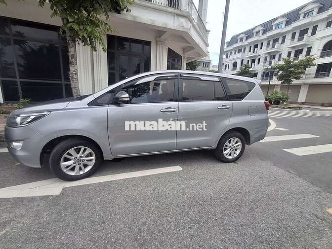 Toyota Innova 2017 Bạc