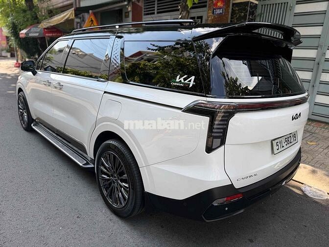 Kia Carnival 2024 2.2D 7S Trắng 16000 km