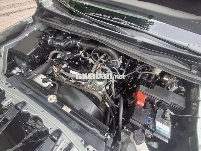 Toyota Innova 2017 Bạc