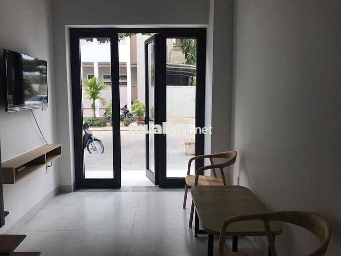 CĂN HỘ/PHÒNG TRỌ ĐẦY ĐỦ TIỆN NGHI CÓ MÁY GIẶT TỪNG PHÒNG, KHU TRUNG TÂ