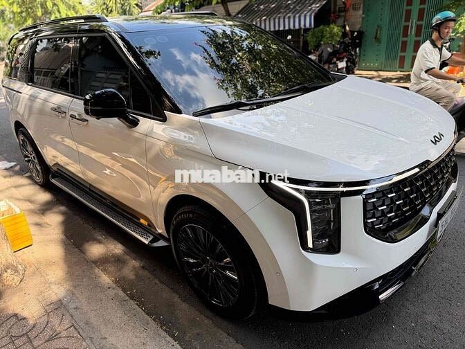 Kia Carnival 2024 2.2D 7S Trắng 16000 km