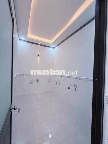CHÍNH CHỦ MỚI SỬA XONG NHÀ 4x12 HẺM Ô TÔ CÀN BÁN GẤP