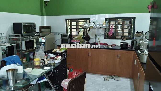 Nhà vườn hơn 1000 m2 giá 9 tỷ có thương lượng