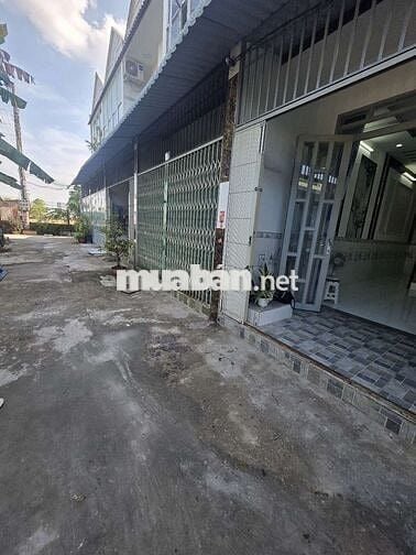 Bán gấp nhà giáp Hóc Môn gần Ngã Ba Mỹ Hạnh