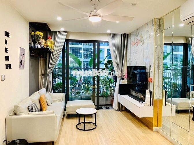 Giá sốc nhiệt: 3 tỷ 650 lỗ 800: 2N1VS, 55m² Vinhomes Smart City