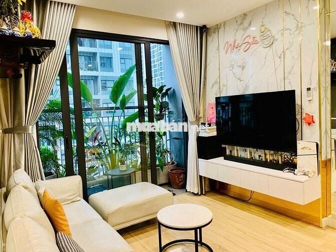 Giá sốc nhiệt: 3 tỷ 650 lỗ 800: 2N1VS, 55m² Vinhomes Smart City