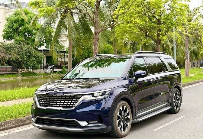 KIA Carnival Premium 2.2D 2021 70.000 km Xanh đen