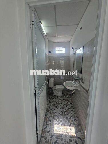 Bán gấp nhà giáp Hóc Môn gần Ngã Ba Mỹ Hạnh