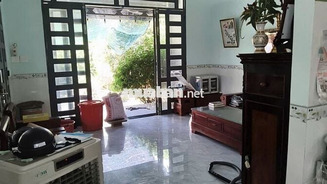 Nhà vườn hơn 1000 m2 giá 9 tỷ có thương lượng