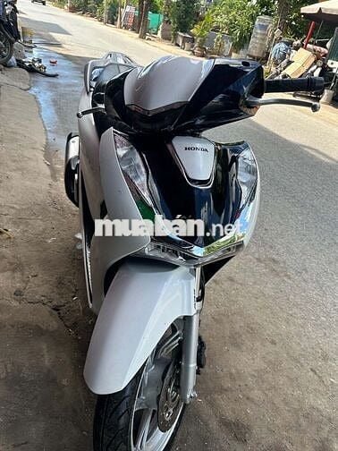Honda SH 125 ABS 2025 Trắng, Đen 4000 km