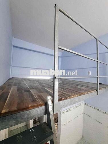 Hẻm 213 Lê Đình Cẩn, rộng rãi thoáng mát, khu để xe rộng