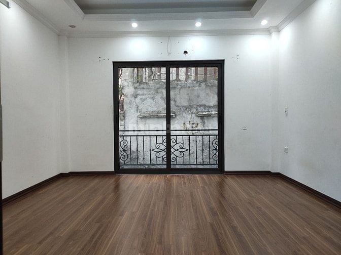 Bán nhà riêng 5 tầng ,30m2 trên sổ, 3 ngủ khép kín, giá 6,499 tỷ
