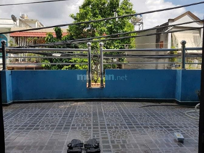 Nhà trệt lầu MT đường 16, HBC, ngay Vòng Xoay Bình Triệu. DT 5mx10m