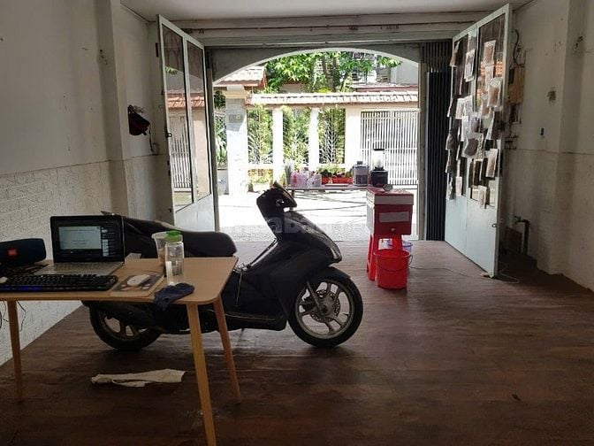 Nhà trệt lầu MT đường 16, HBC, ngay Vòng Xoay Bình Triệu. DT 5mx10m