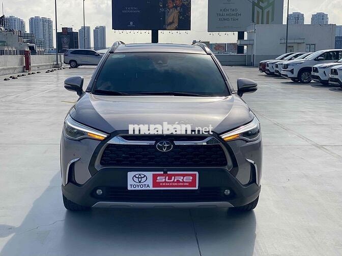 Toyota Corolla Cross 1.8V 2022 Bạc 27.000km