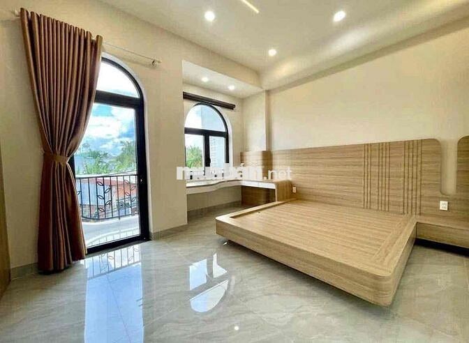 Bán nhanh nhà lầu mới xây cuối đường Đồng Khởi